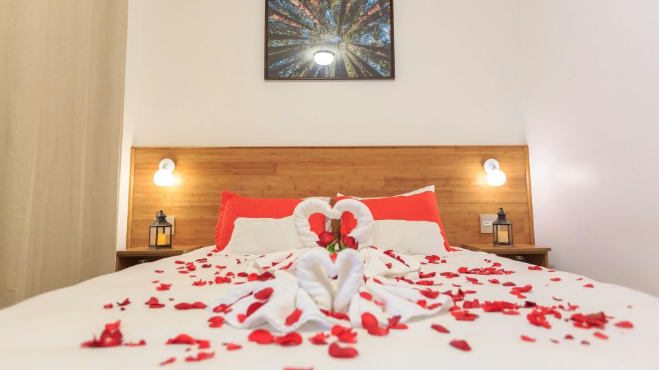 love room airbnb